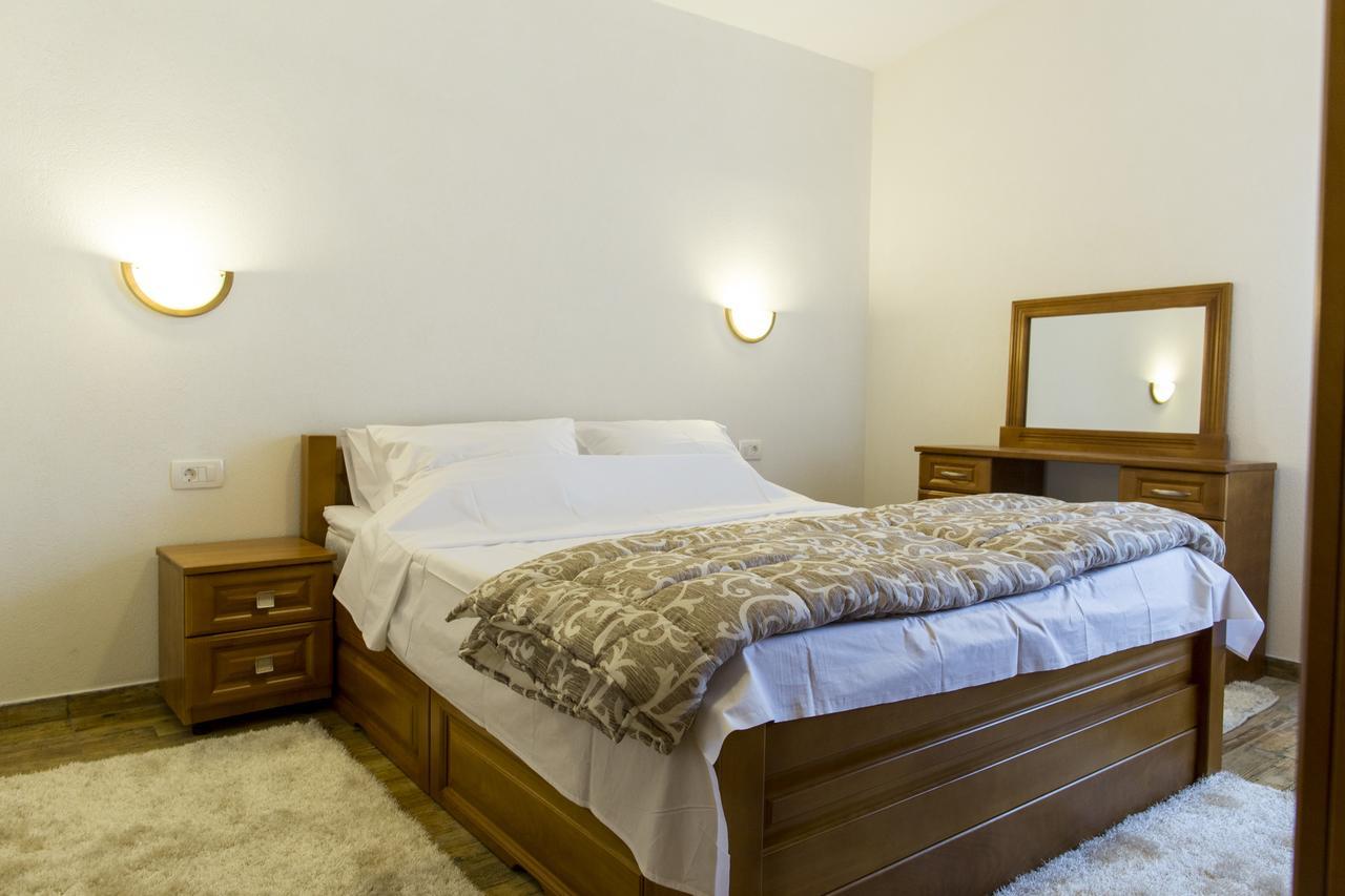 Lux Apartments Fabris Kotor Dış mekan fotoğraf