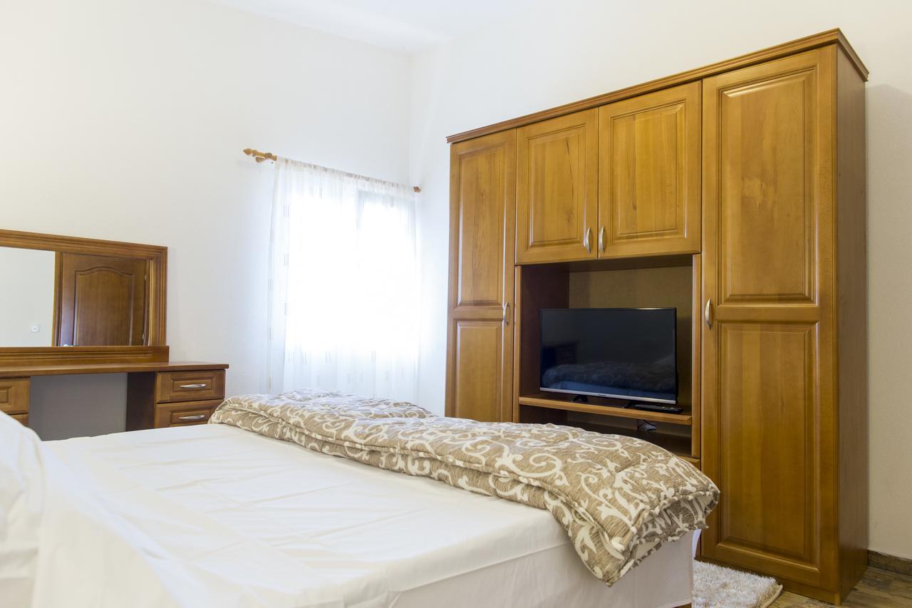 Lux Apartments Fabris Kotor Dış mekan fotoğraf