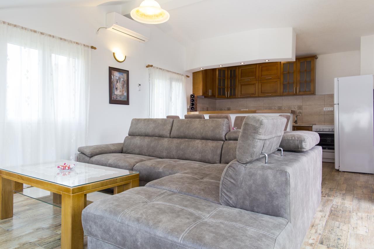 Lux Apartments Fabris Kotor Dış mekan fotoğraf